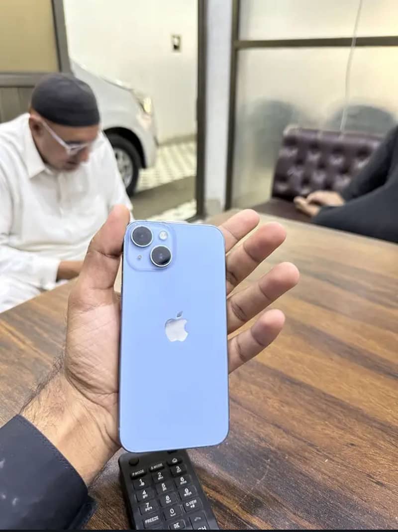 Apple iPhone 14 5