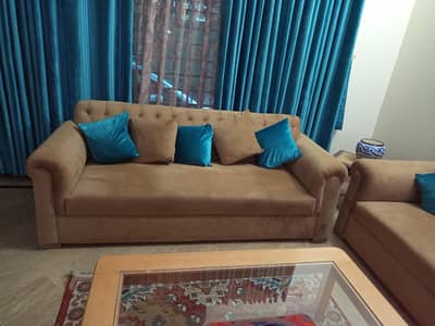 used sofa sets are available for sale