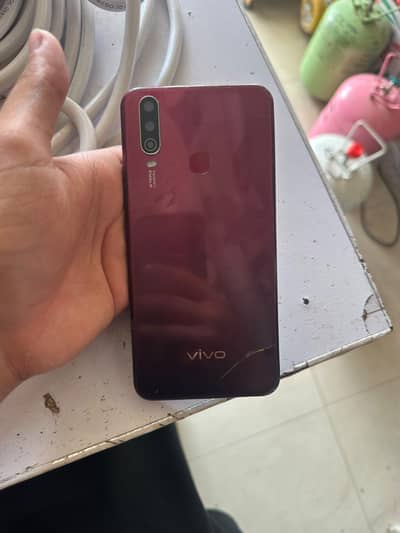 Vivo Y17