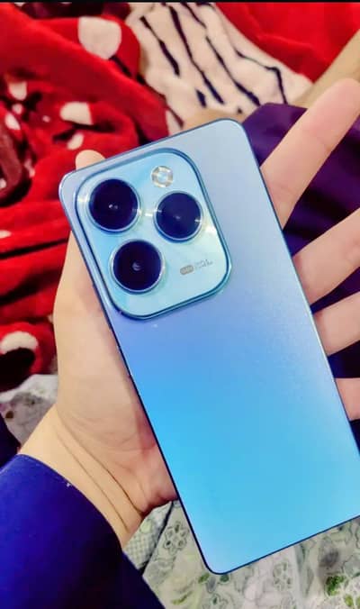 Infinix Hot 40 Pro
