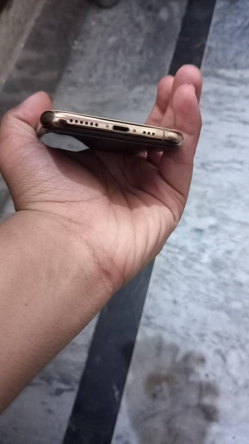 iphone 11 pro 1