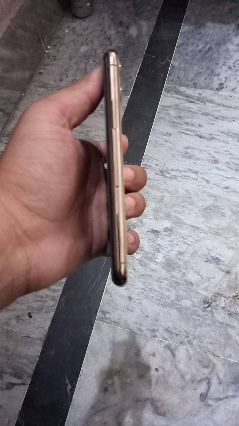 iphone 11 pro 3