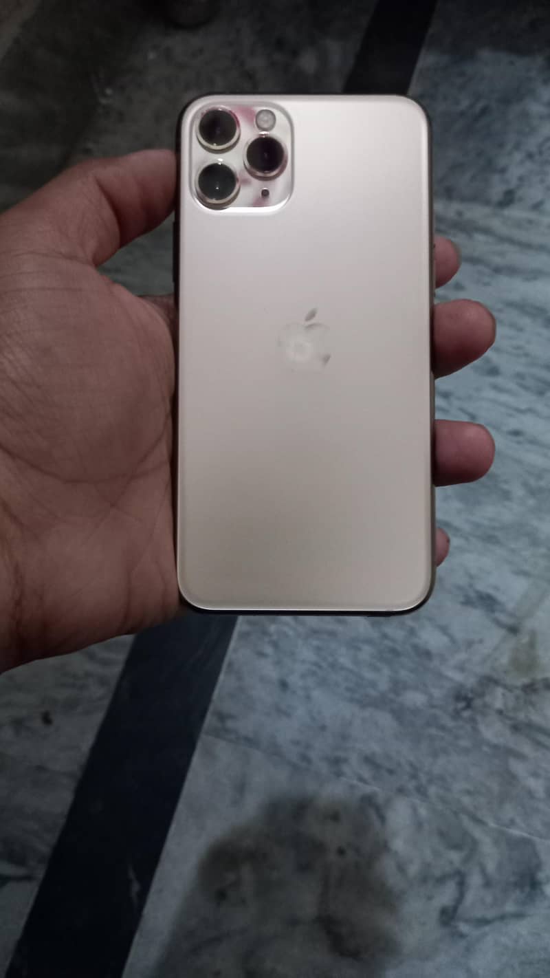 iphone 11 pro 4