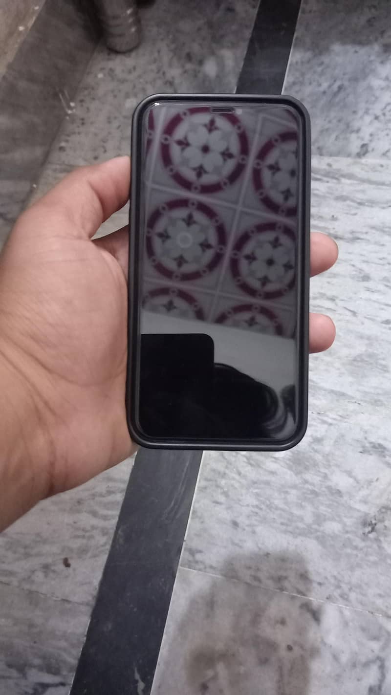 iphone 11 pro 5
