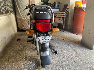 Honda CD 70 2023