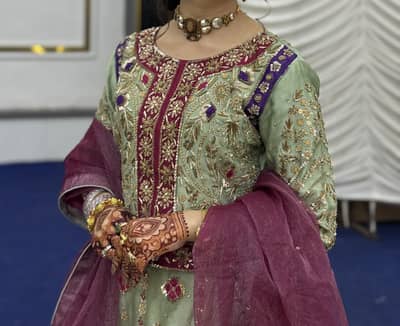 Beautiful wedding lehenga for sell (Excellent Condition)