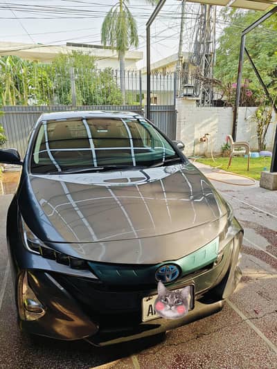 Toyota Prius PHEV