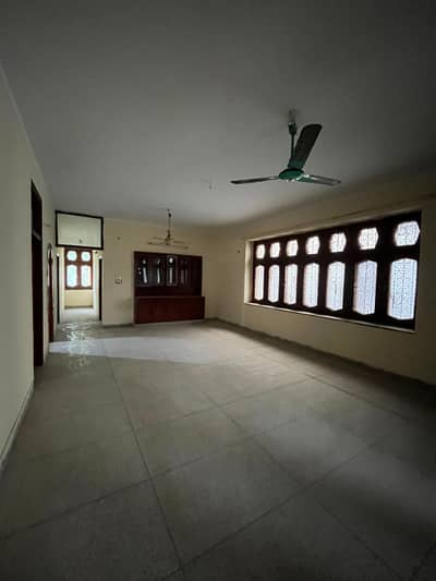 14 marla Upper Portion for Rent