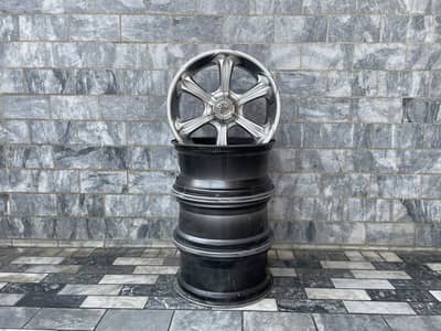 WOLFRACE SILVER ALLOY WHEELS 20 INCH ORIGNIAL!!!