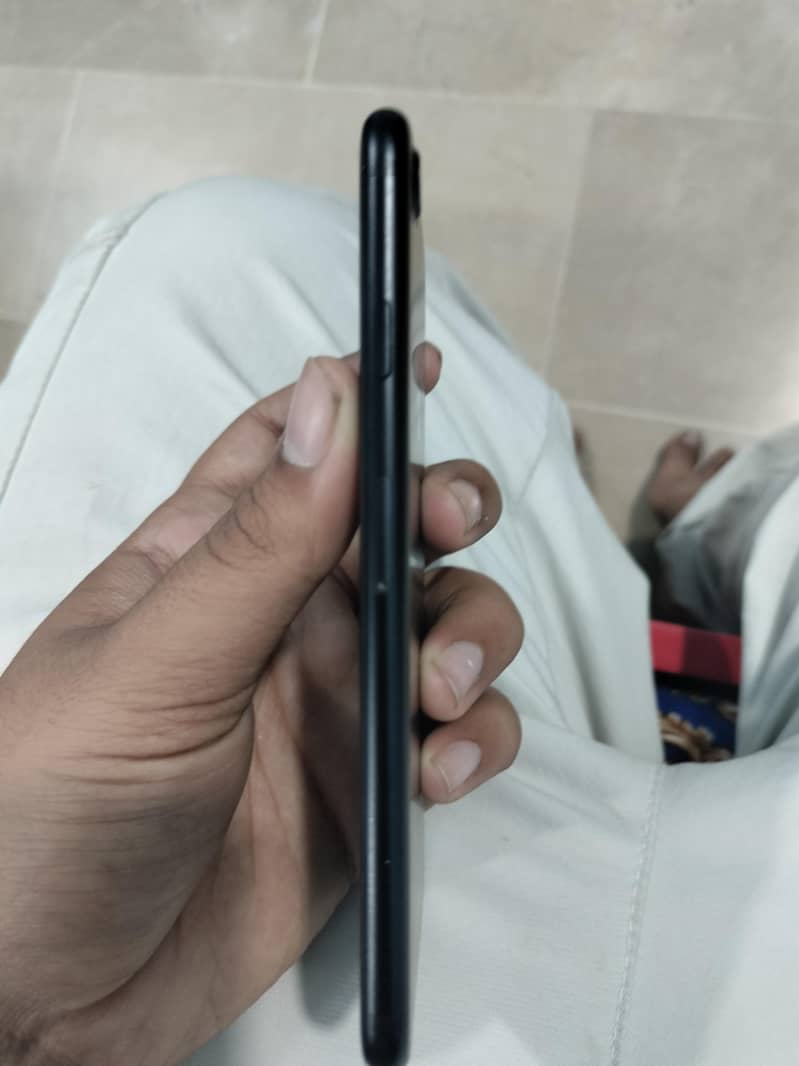 Apple iPhone 7 1