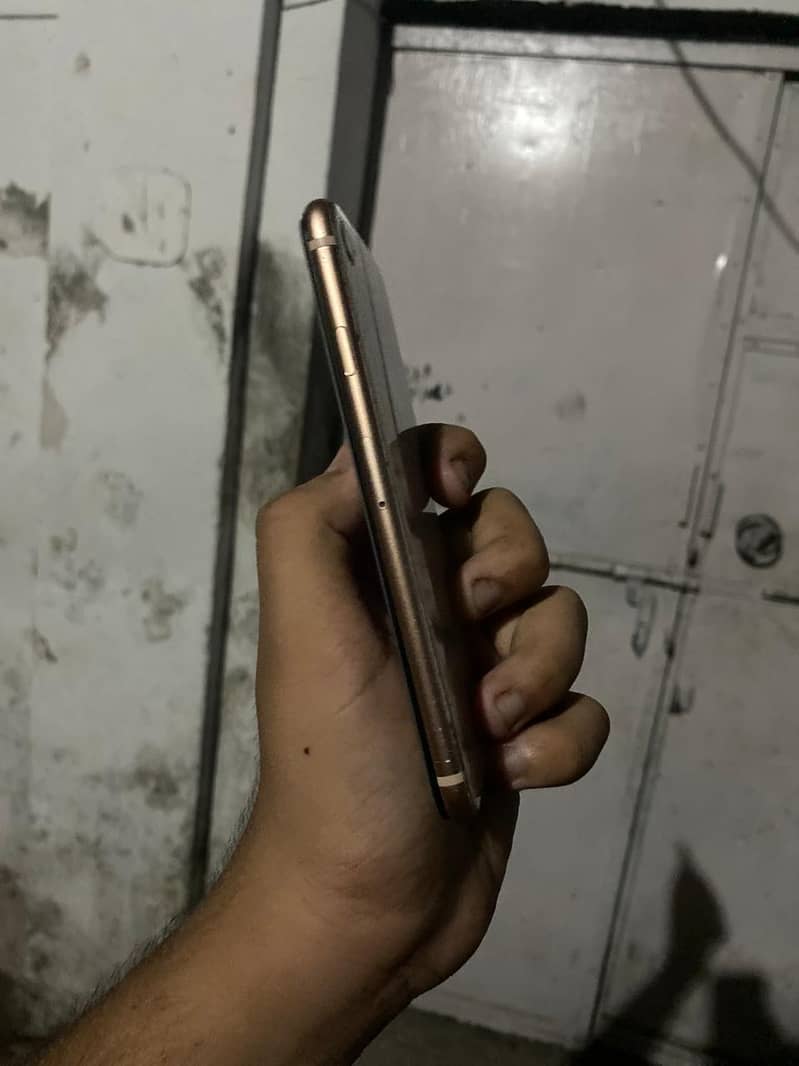 Apple iPhone 8 only exchange 3