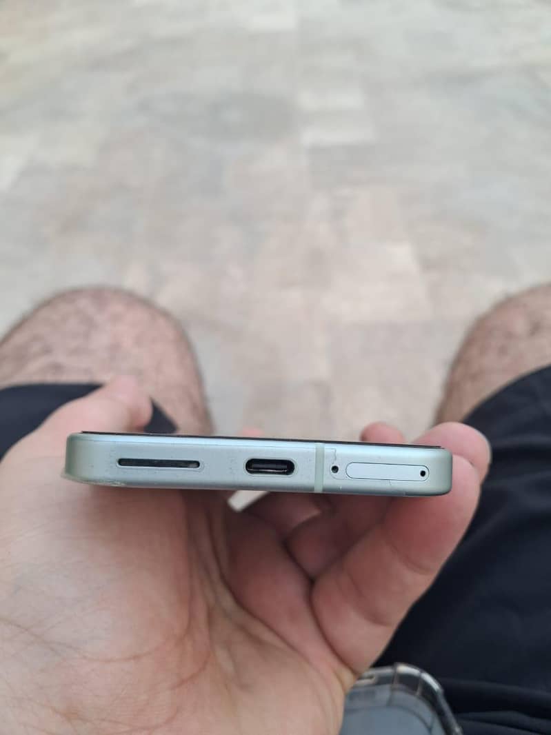Google Pixel 9 2