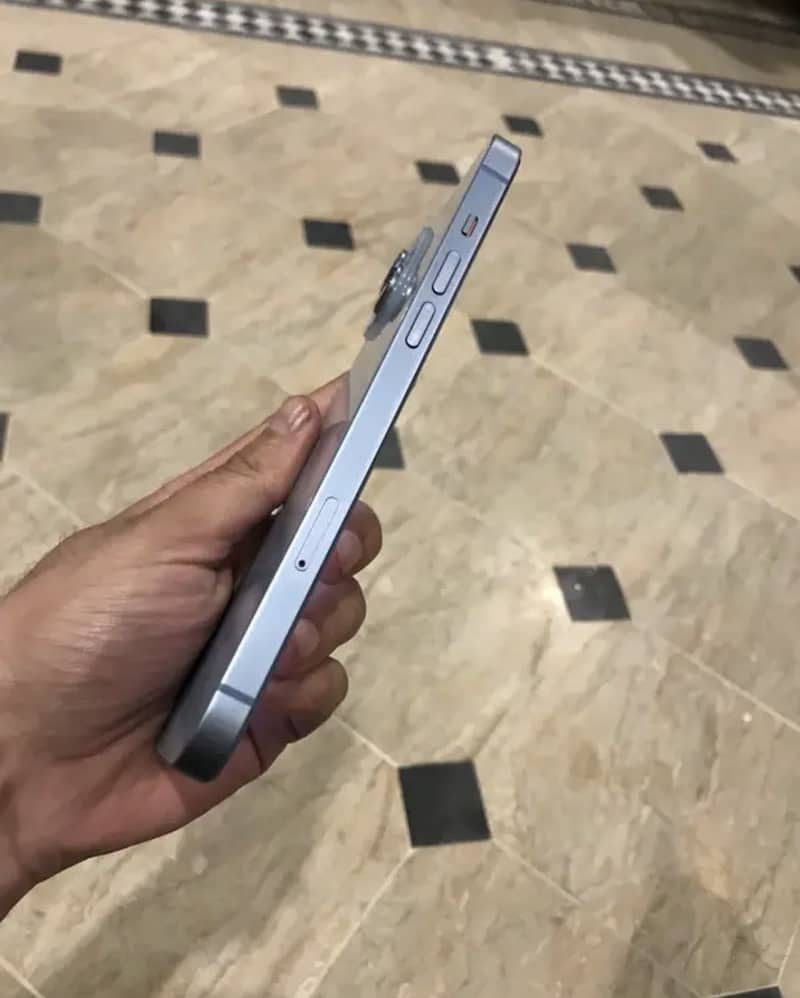 Apple iPhone 14 plus 0
