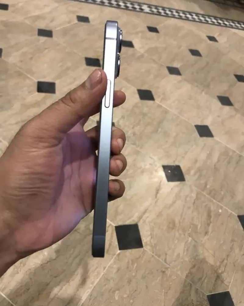 Apple iPhone 14 plus 2