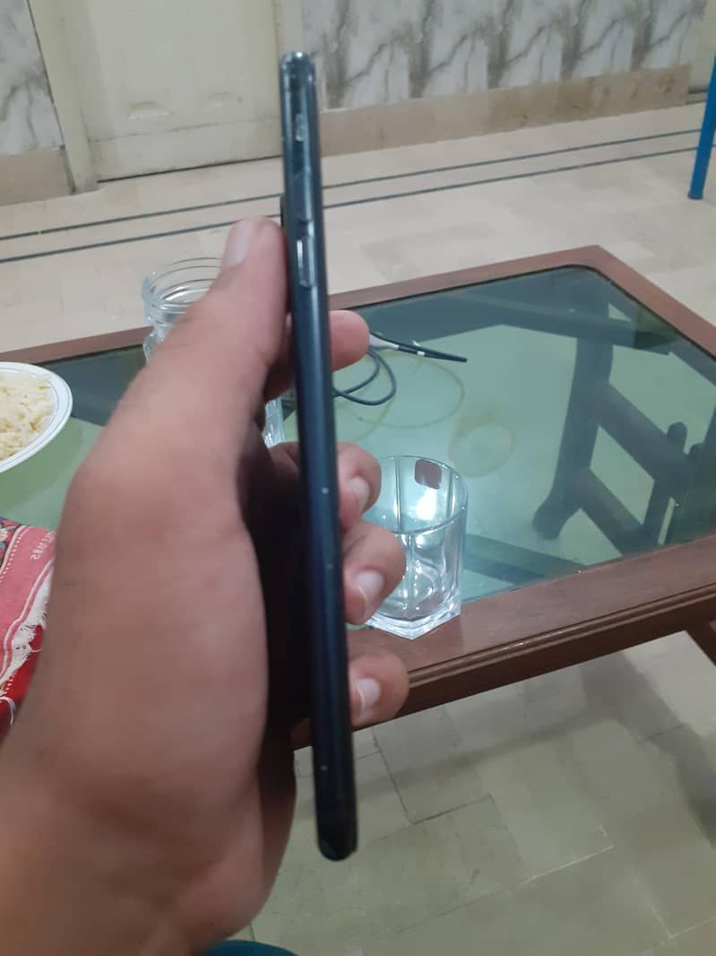 Apple iPhone 7 Plus 0