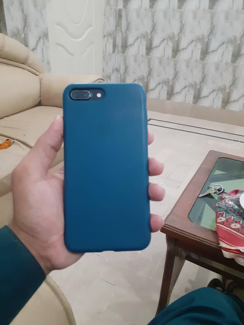 Apple iPhone 7 Plus 3