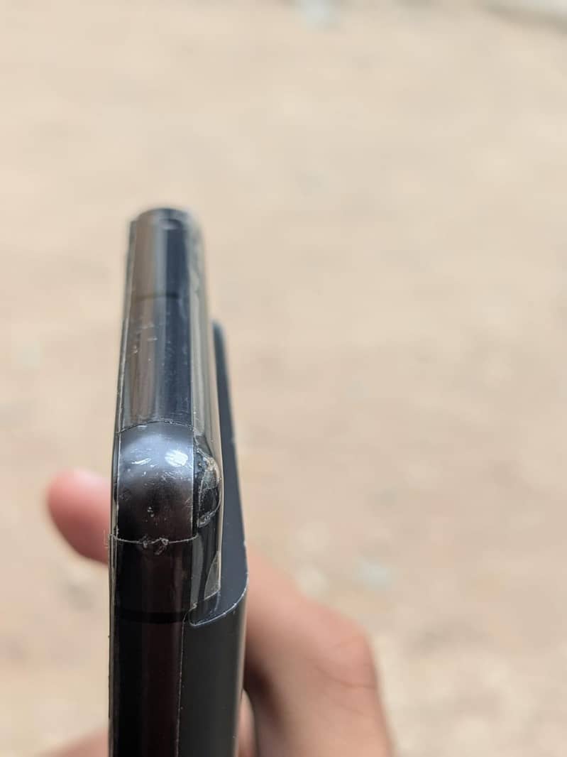 Google Pixel 7 4