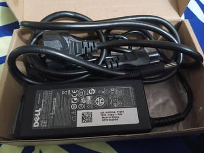 Laptop power adapter