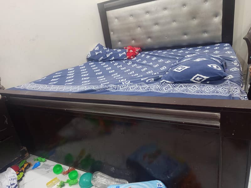 King Size Bed with Dressing Table 3