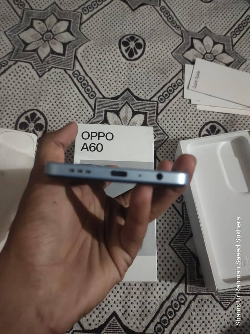 OPPO A60 4