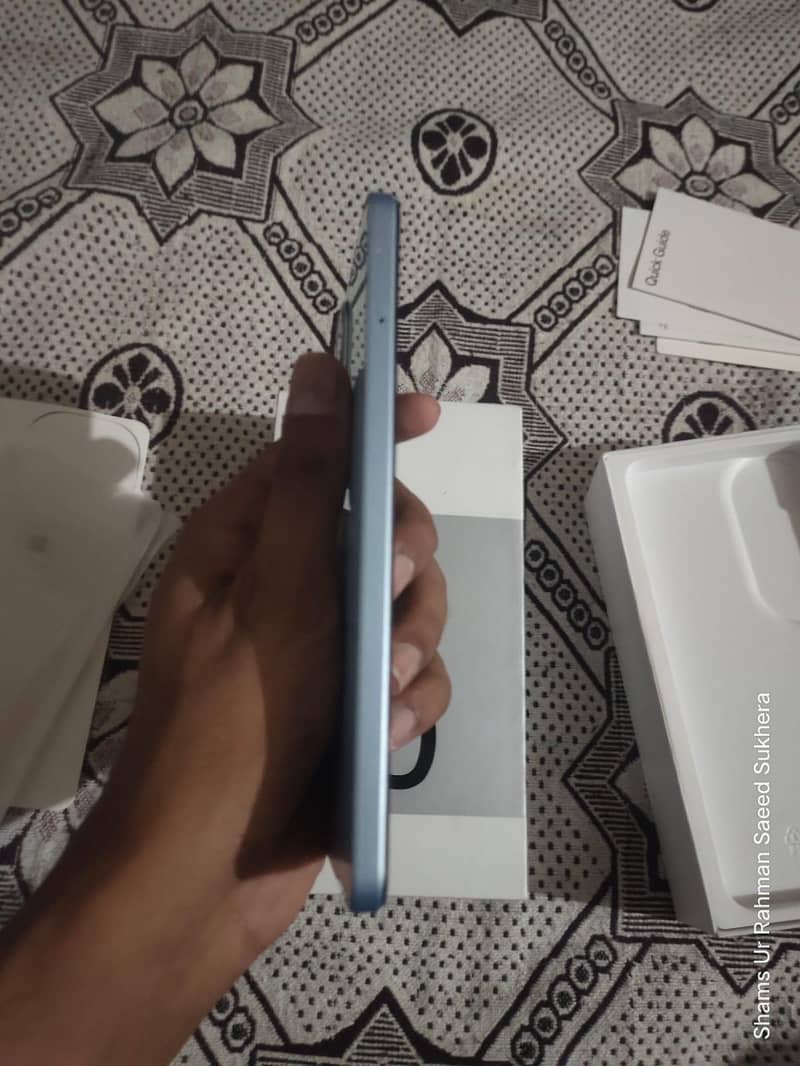 OPPO A60 5