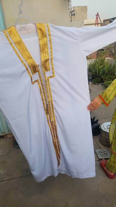 beautiful white arabic style Dress available good quality