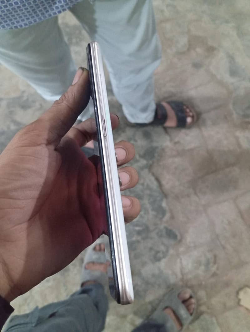 OPPO A5 1
