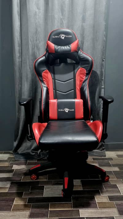 Gaming Chair By Global Razer 10/10 Like Brand New Condition.