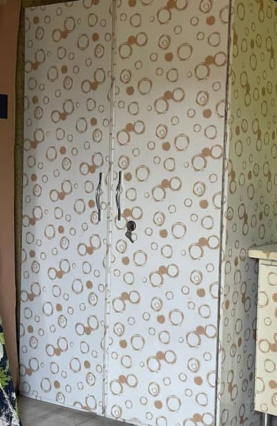 wardrobe & divider
