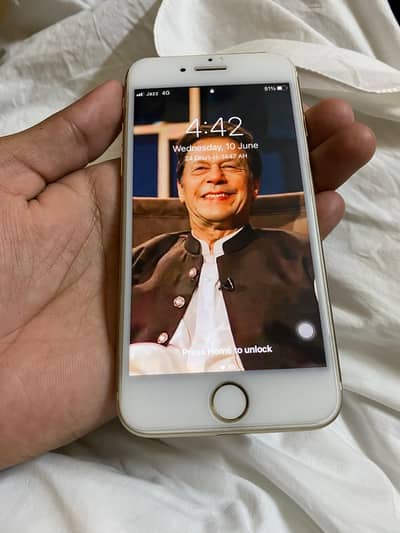 Apple iPhone 7