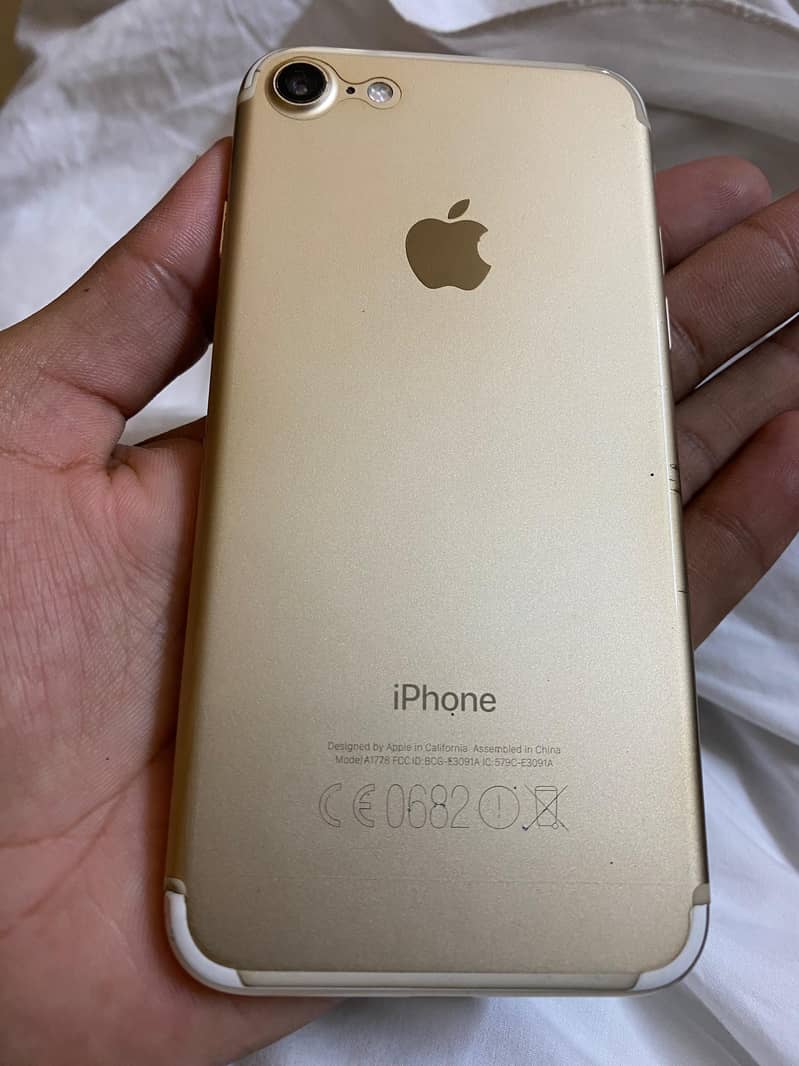 Apple iPhone 7 1