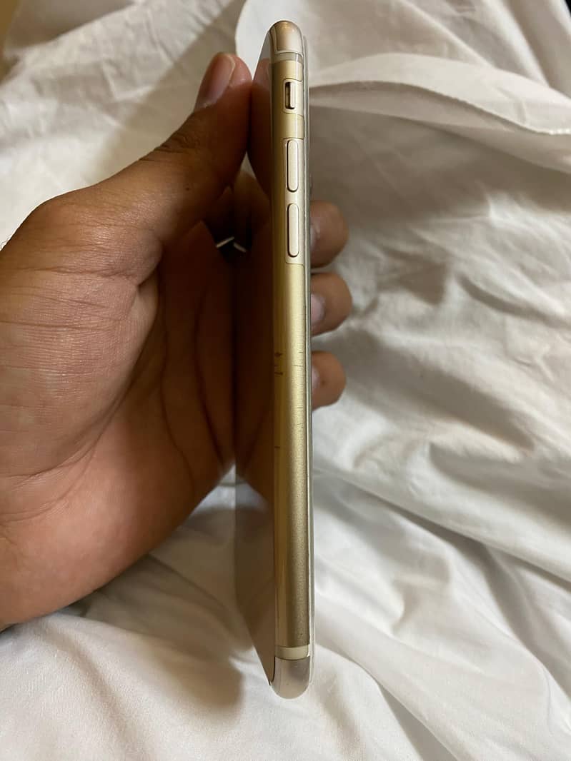 Apple iPhone 7 6