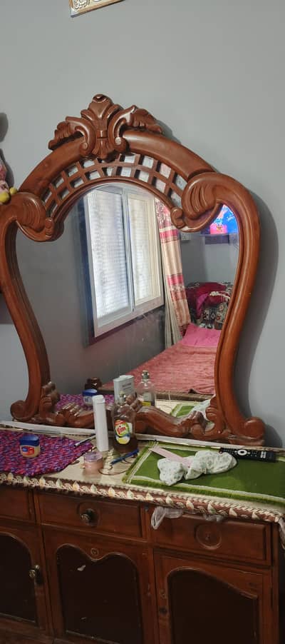 wood Used Mirror Stand for sale