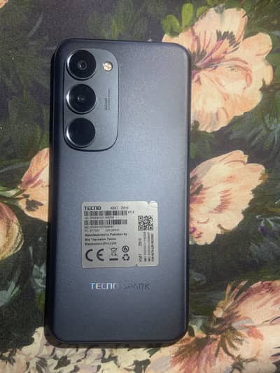 Tecno Spark 40 pro plus 8+8/256.03239524127