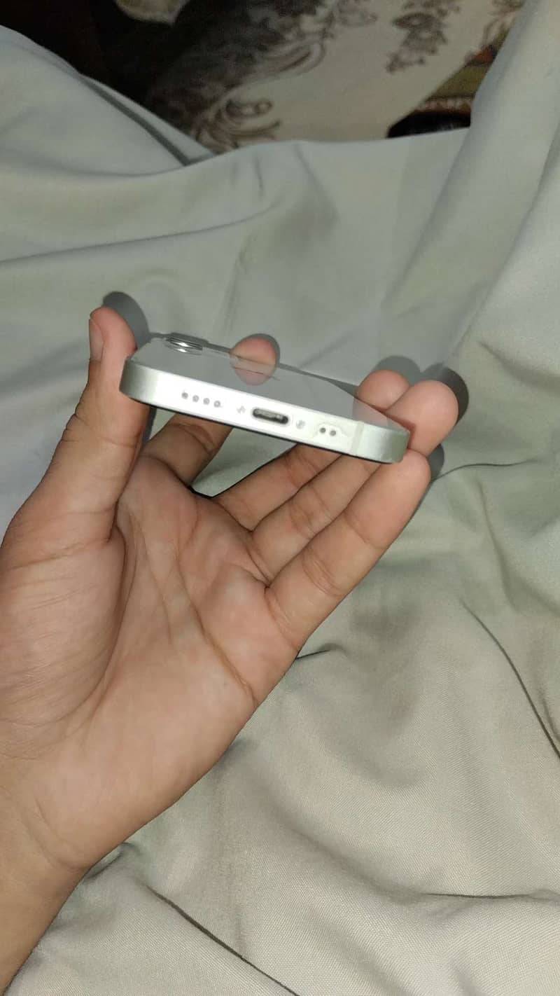 Apple iPhone 12 mini 2