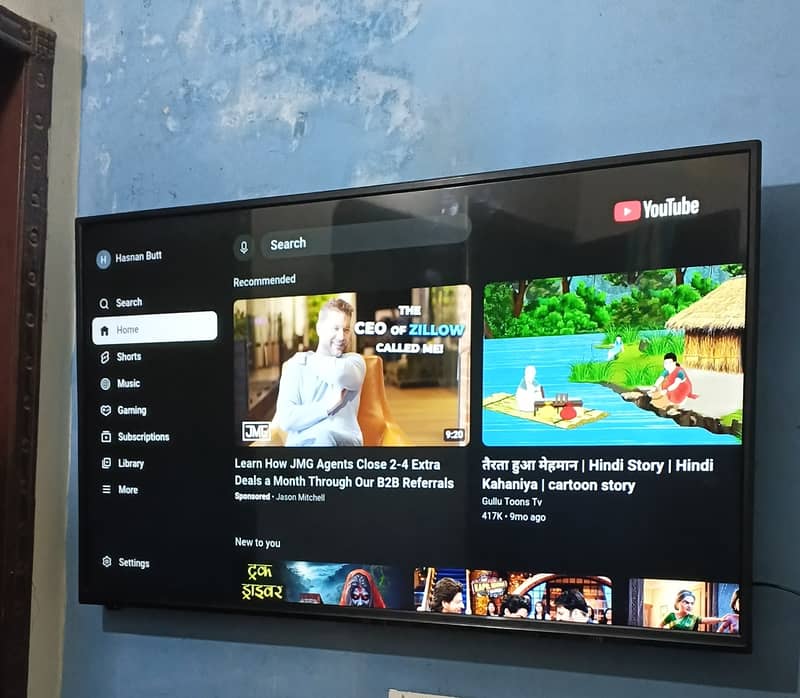 55" Android LED 1