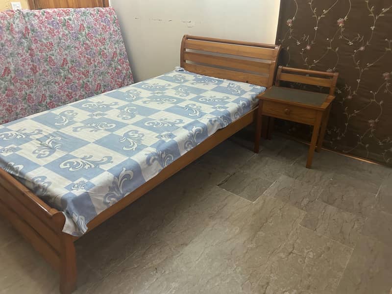 Single bed 0