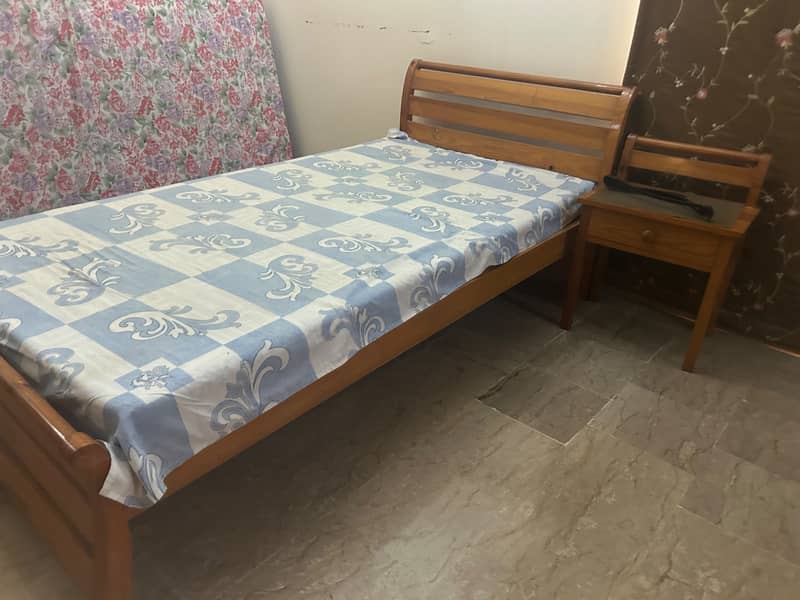 Single bed 4