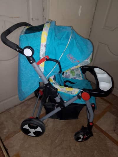 Large size almost new in giftable condition stroller
