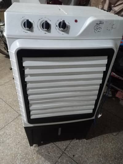 air cooler with water botels