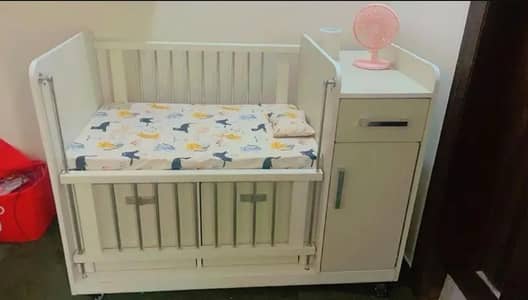 Baby cot for sale