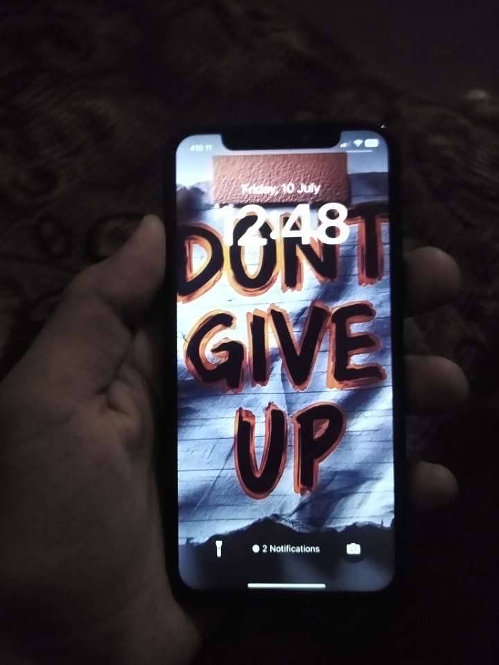 Apple iPhone X 6