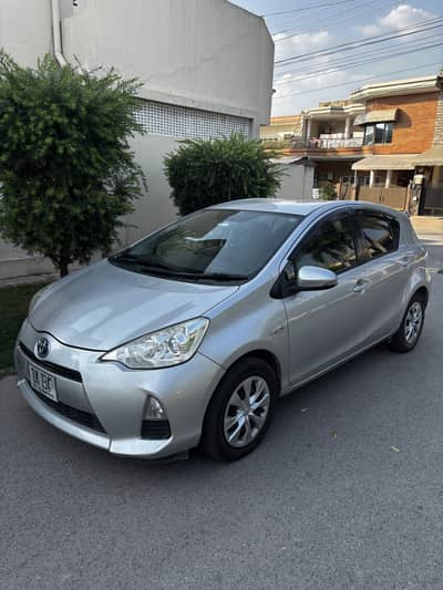 Toyota Aqua 2012