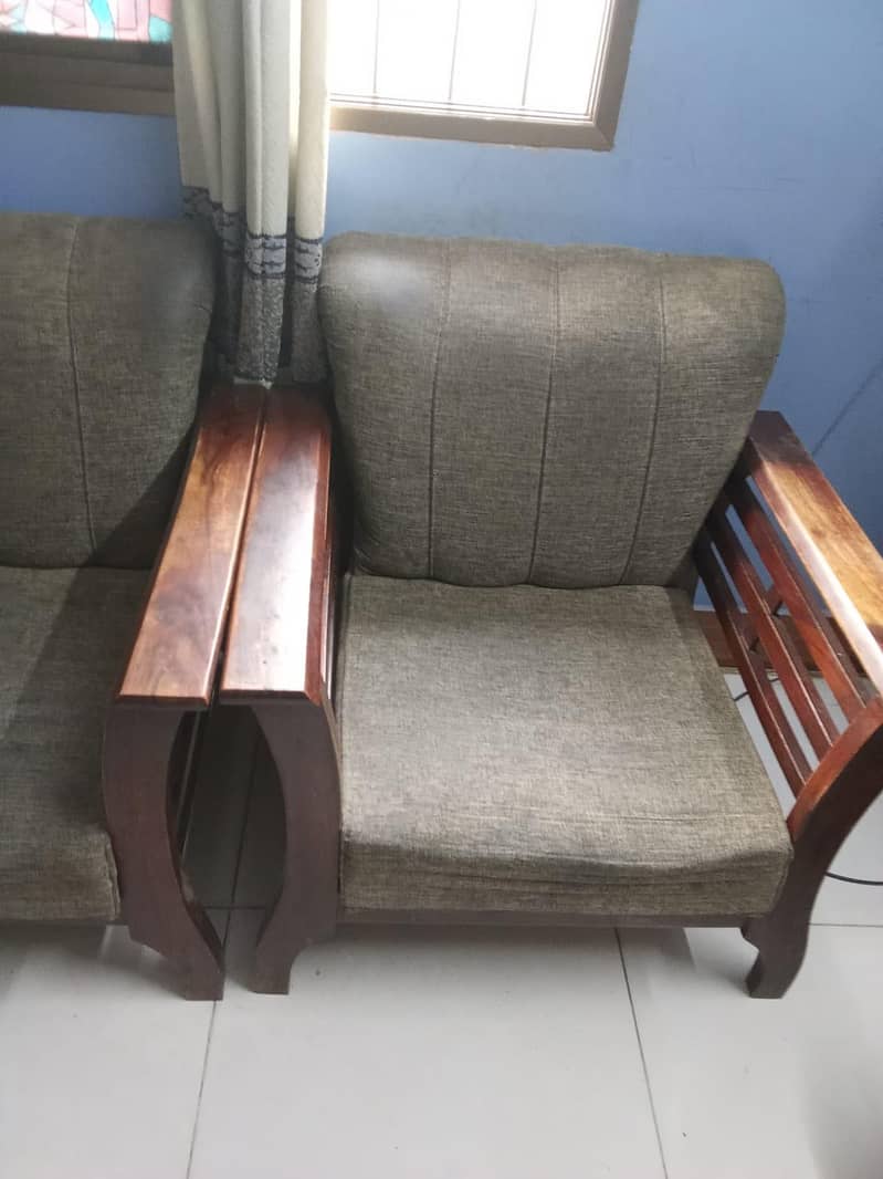 Five seater Sofa Set 5