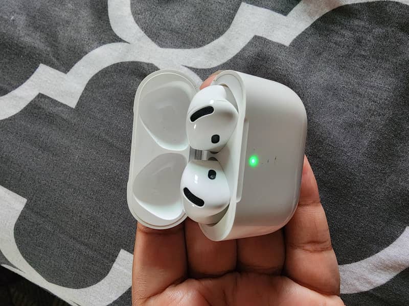 airpods 4