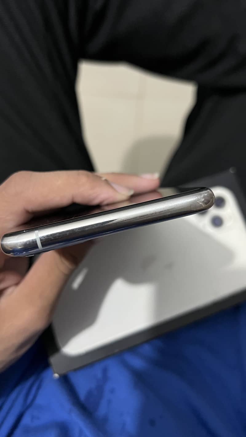 Iphone 11 pro max 3