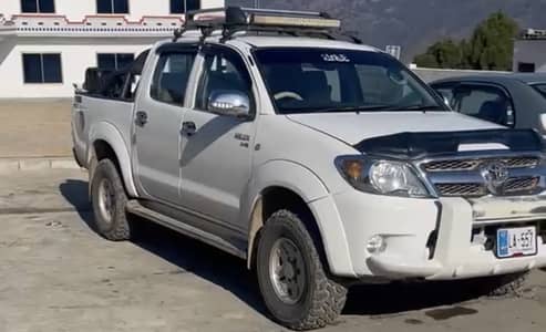 Vigo Roof Rack + LED Bar Light