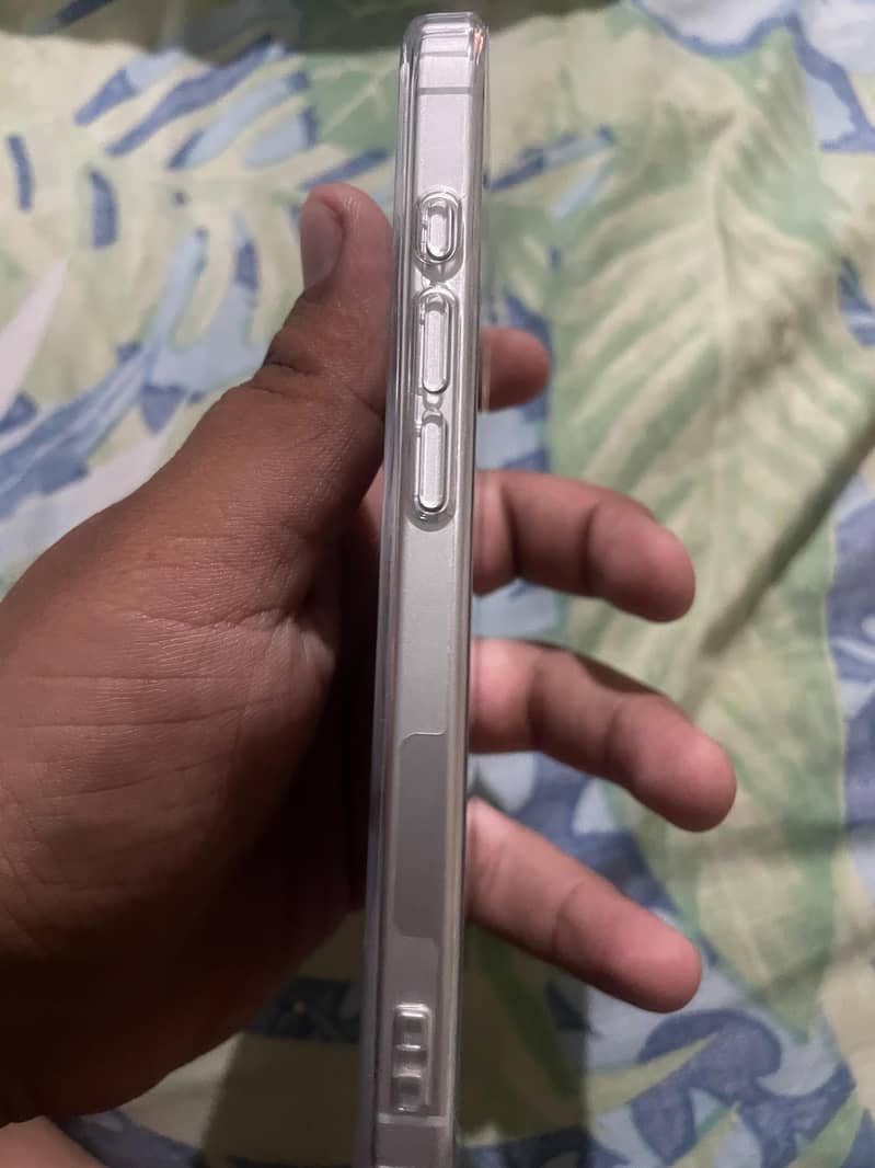 Apple iPhone 17 3