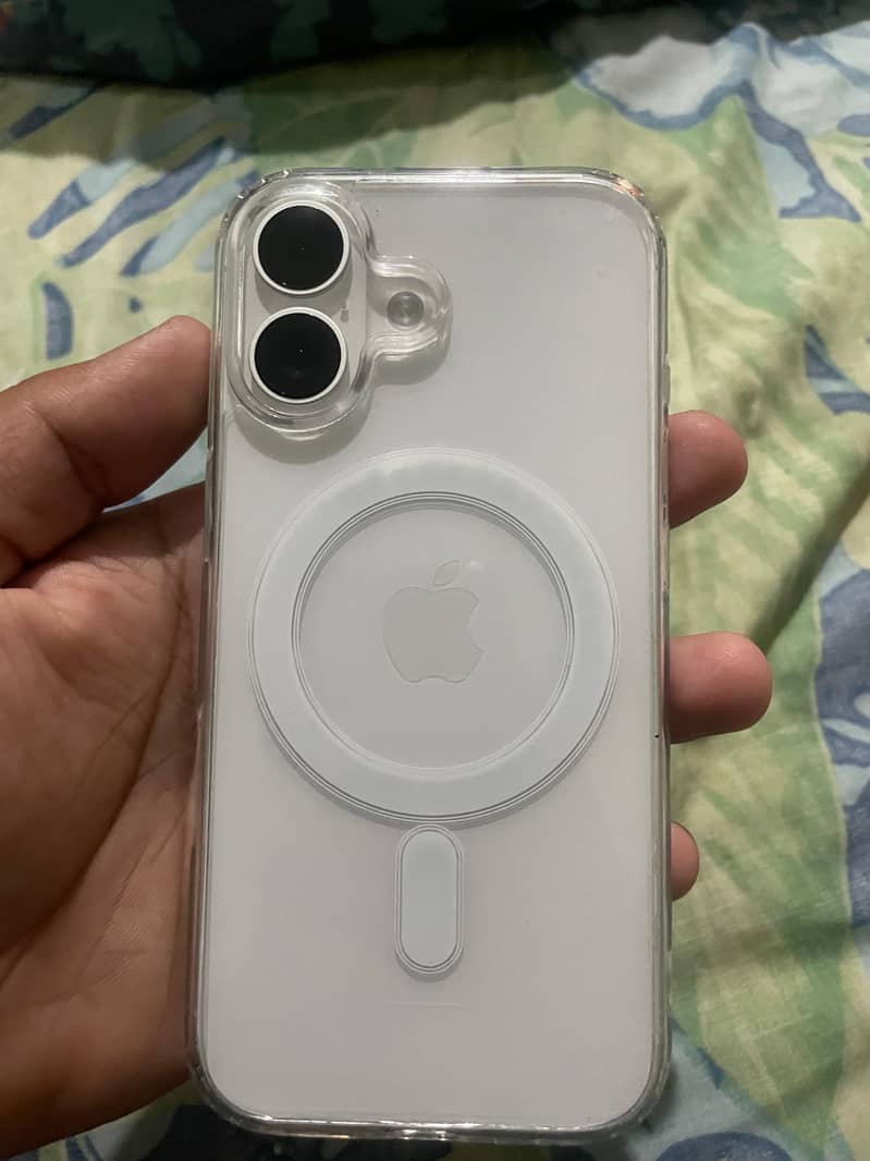 Apple iPhone 17 4