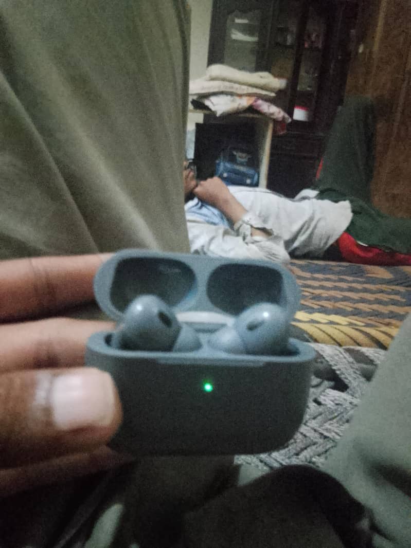earbuds pro 2 1